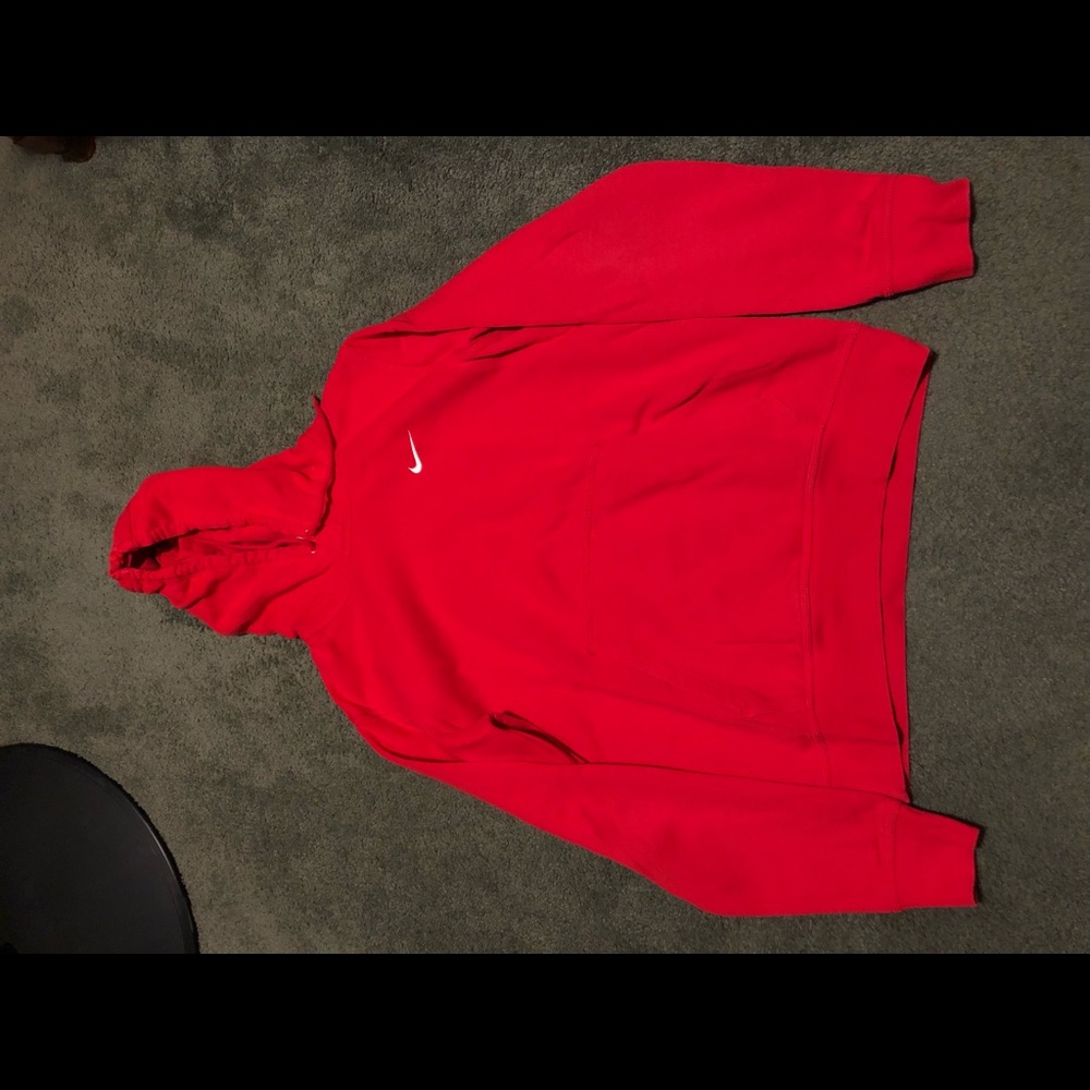 Nike sweatshirt (gently worn)